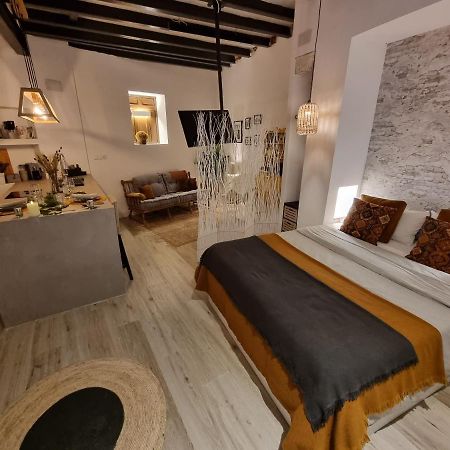 Apto-LOFT SAGRARIO, CON BAÑERA Toledo Exterior foto