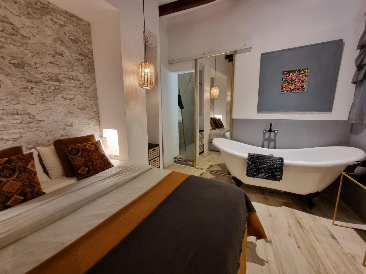 Apto-LOFT SAGRARIO, CON BAÑERA Toledo Exterior foto